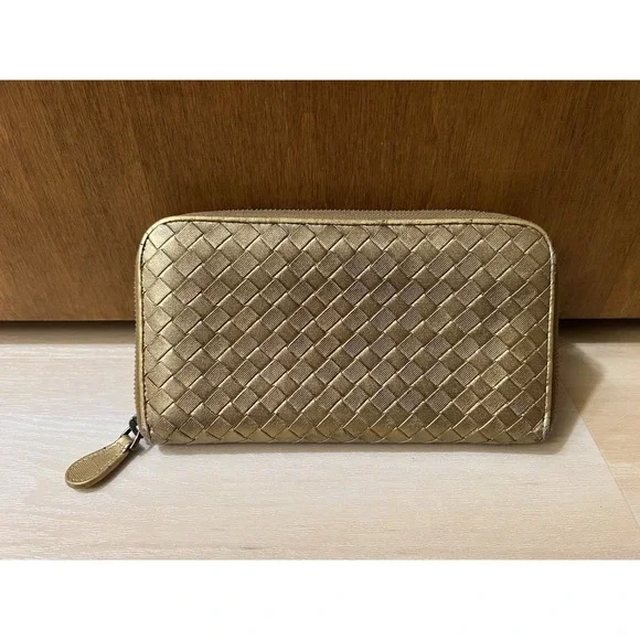 Bottega Veneta Gold Intrecciato Leather Zip Around Wallet Metallic Shiny - Picture 3 of 15